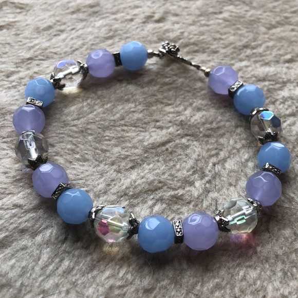 Jewelry - 🐙3/$25 blue & purple glass bracelet
